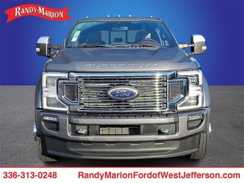Used 2022 Ford F450 Platinum w/ FX4 Off-Road Package image 2