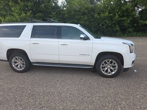 Used 2016 GMC Yukon XL SLE w/ Convenience Package AWD/4WD image 18