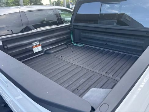 Used 2025 Honda Ridgeline Black Edition image 12
