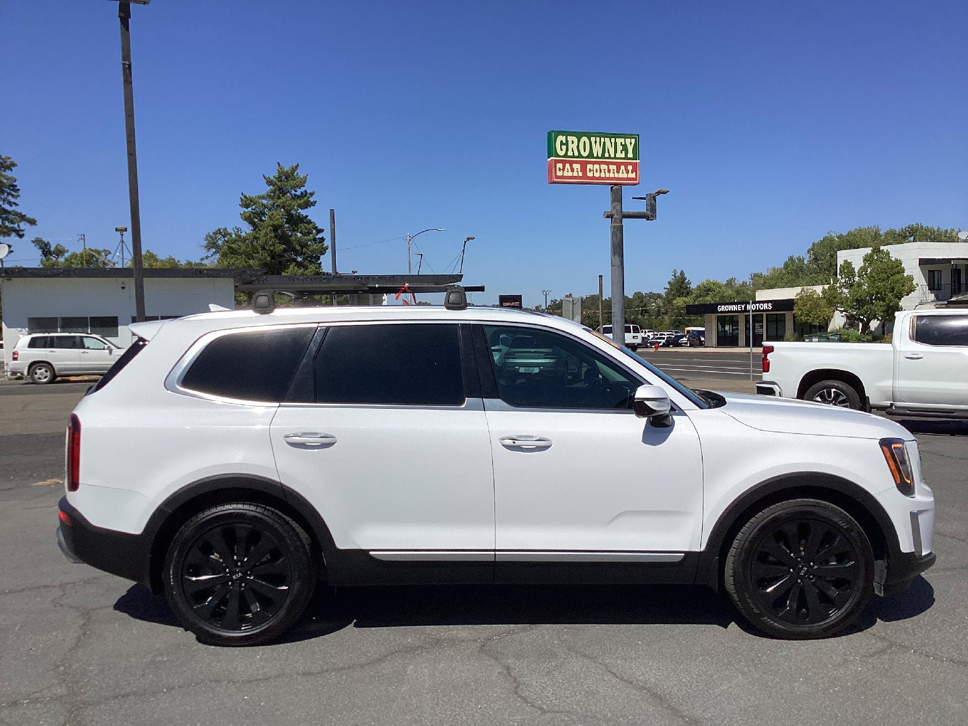Used 2021 Kia Telluride SX AWD/4WD image 2