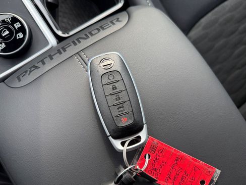 Used 2026 Nissan Pathfinder SV AWD/4WD image 33