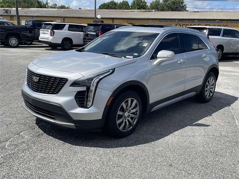 Used 2021 Cadillac XT4 Premium Luxury image 9