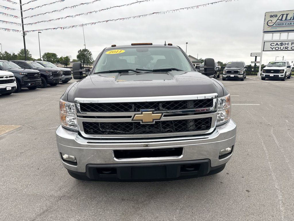 Used 2011 Chevrolet Silverado 3500 LTZ w/ LTZ Plus Package AWD/4WD image 8