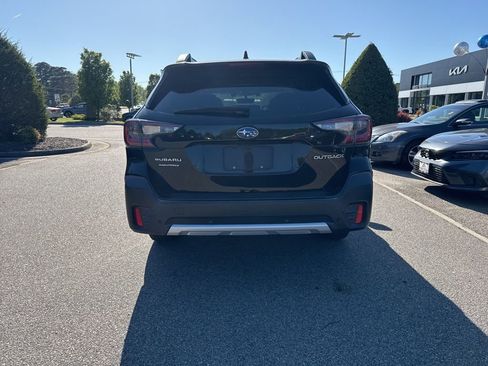 Used 2022 Subaru Outback Limited image 4