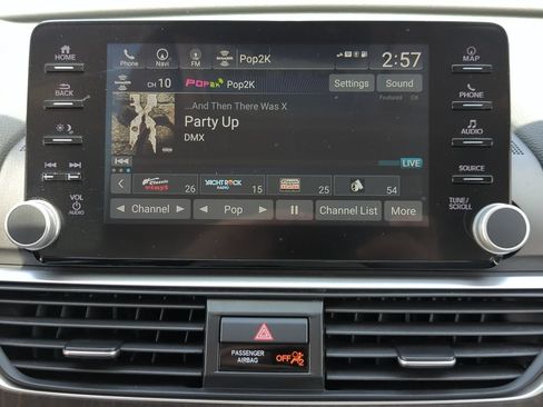 Used 2019 Honda Accord Touring image 15