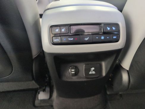 Used 2024 Hyundai Palisade SEL w/ Premium Package AWD/4WD image 34