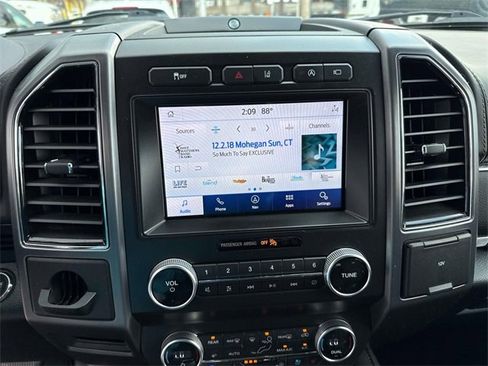 Used 2021 Ford Expedition Platinum image 32