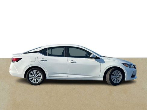 Used 2022 Nissan Sentra S FWD image 2