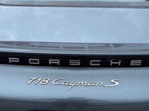 Used 2025 Porsche 718 Cayman S RWD image 9