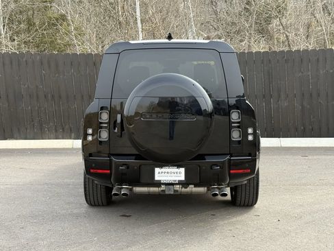 Certified 2024 Land Rover Defender 130 V8 image 4