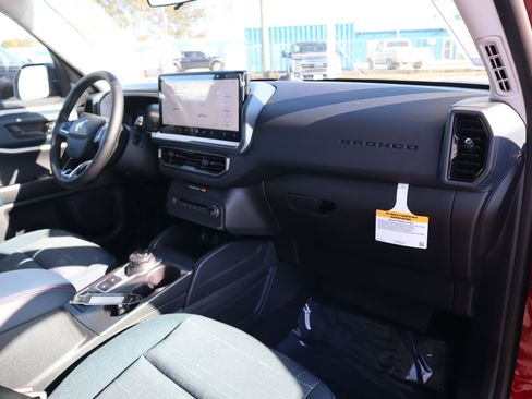 New 2025 Ford Bronco Sport Heritage w/ Convenience Package image 17