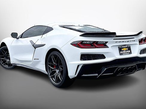 Used 2024 Chevrolet Corvette Z06 w/ Battery Protection Package image 12