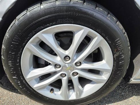 Used 2017 Chevrolet Malibu LT w/ Driver Confidence Package image 37