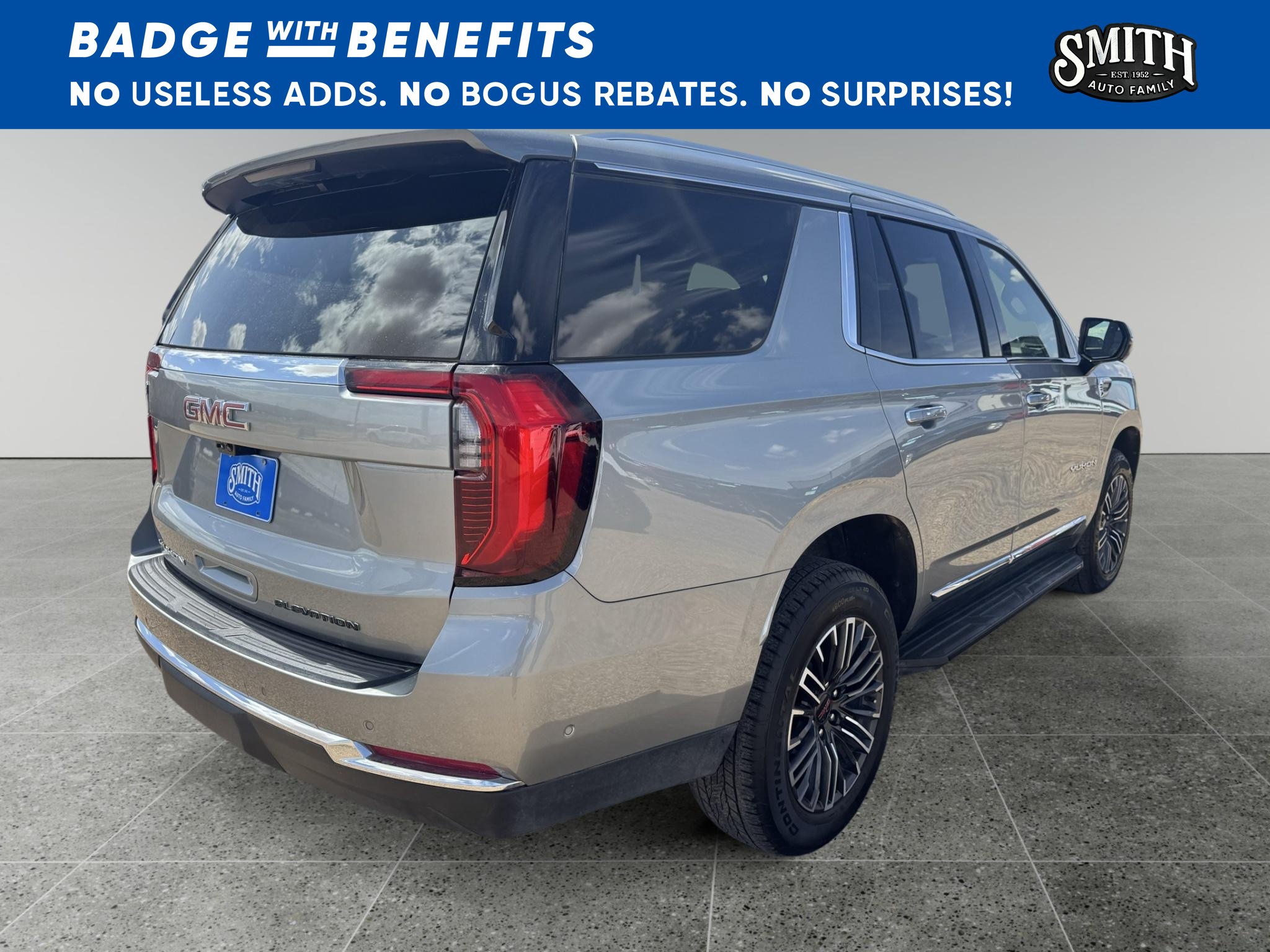 Used 2025 GMC Yukon Elevation w/ Elevation Premium Package AWD/4WD image 8
