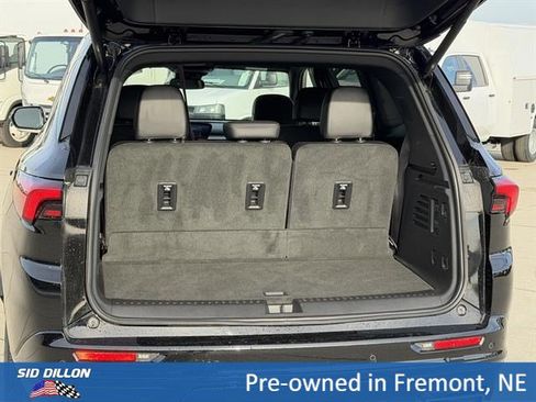 Certified 2025 Buick Enclave Sport Touring w/ Power Package AWD/4WD image 5