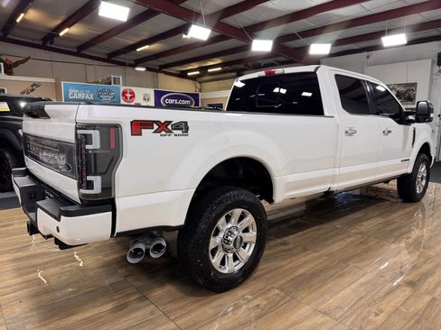 Used 2017 Ford F350 Platinum image 5