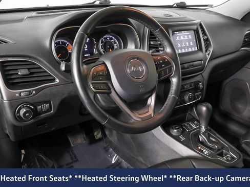 Used 2019 Jeep Cherokee Latitude Plus w/ Cold Weather Group AWD/4WD image 5