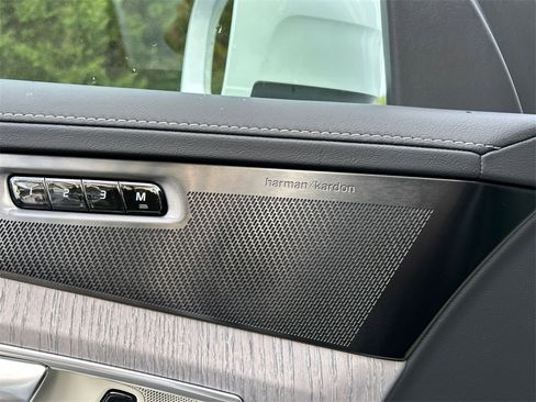 New 2026 Volvo XC90 B6 Ultra w/ Protection Package image 20