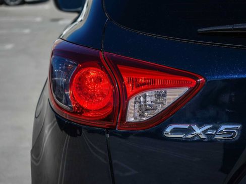 Used 2016 MAZDA CX-5 Touring FWD image 7