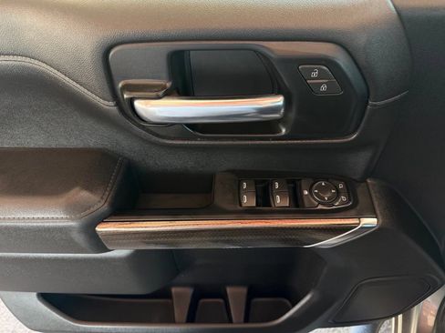 Used 2020 Chevrolet Silverado 1500 LT RWD image 18