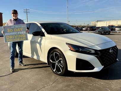 Used 2023 Nissan Altima 2.5 SR