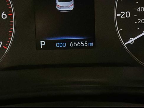 Used 2024 Toyota Corolla SE image 6