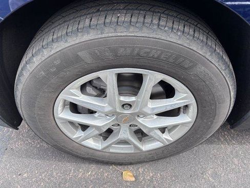 Used 2023 Chevrolet Equinox LS w/ LS Convenience Package FWD image 6