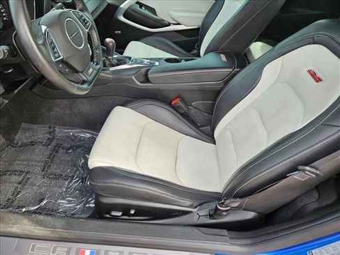 Used 2018 Chevrolet Camaro SS image 15