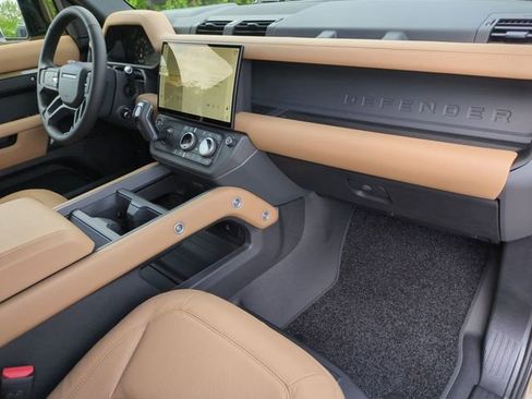 New 2026 Land Rover Defender 110 X-Dynamic SE AWD/4WD image 19