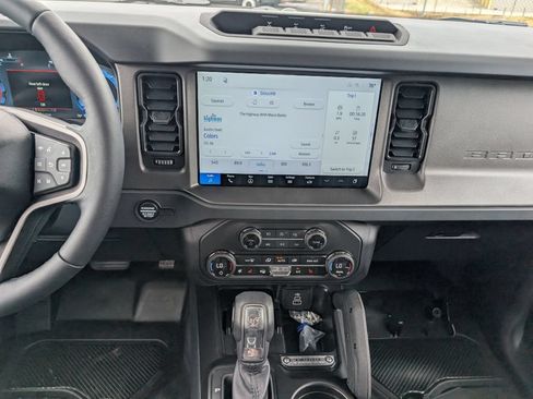 New 2026 Ford Bronco Badlands AWD/4WD image 12