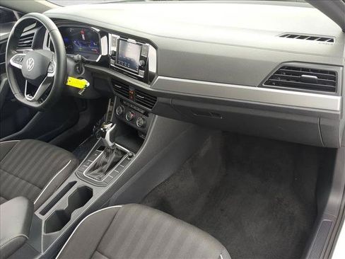 Used 2024 Volkswagen Jetta Sport FWD image 17