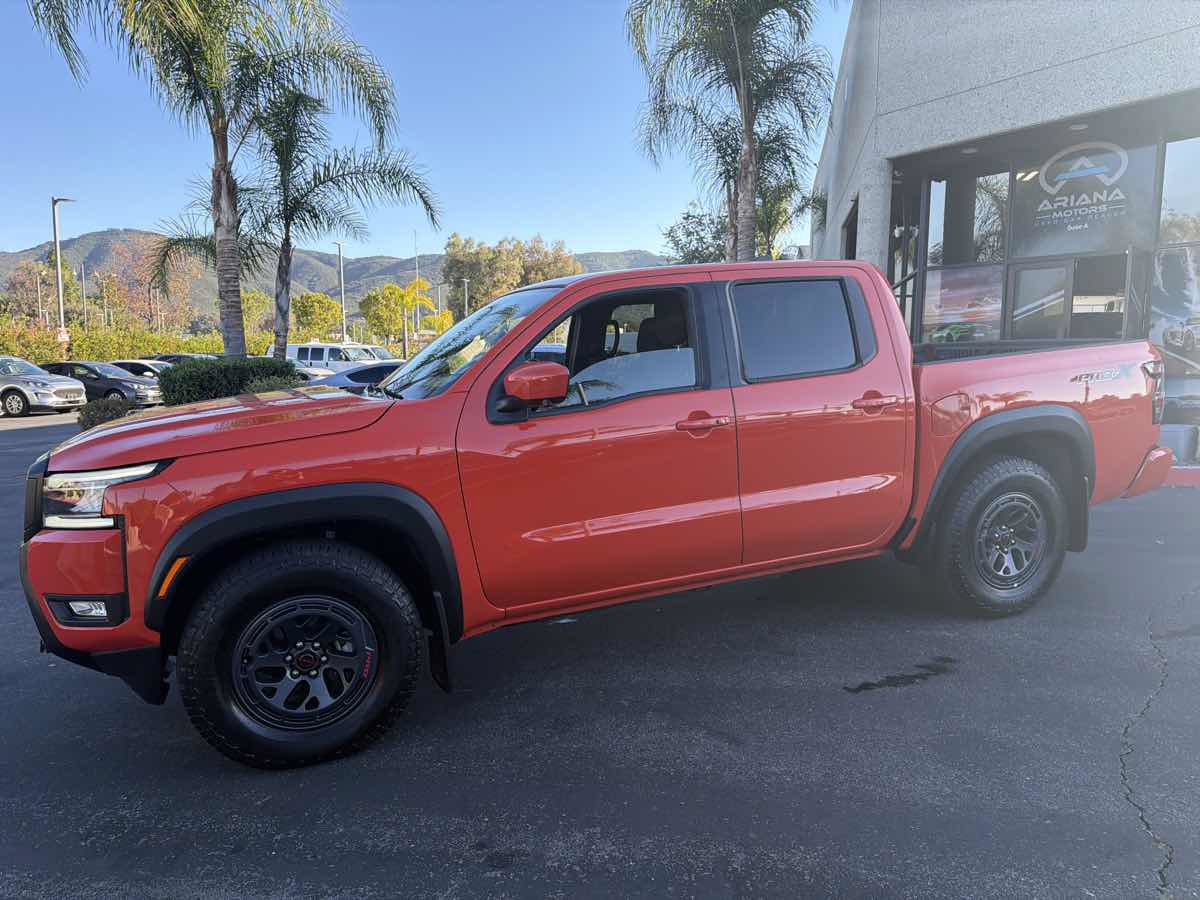 Used 2025 Nissan Frontier Pro-X w/ Pro Convenience Package RWD image 23
