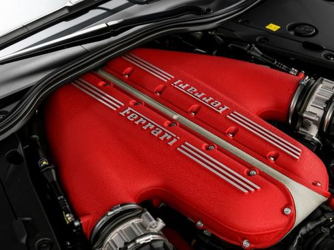 Used 2023 Ferrari 812 Competizione RWD image 56