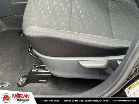 Used 2024 Nissan Kicks SV FWD image 17