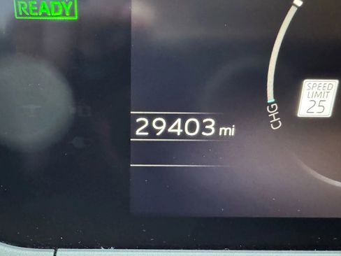 Used 2023 Toyota bZ4X AWD image 34