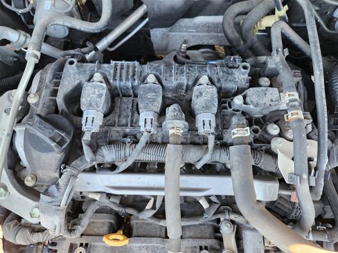 Used 2019 Nissan Kicks SV image 29