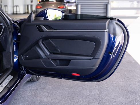 Used 2025 Porsche 911 Carrera image 27