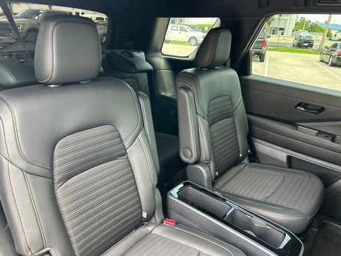 Certified 2025 Nissan Pathfinder Rock Creek AWD/4WD image 48