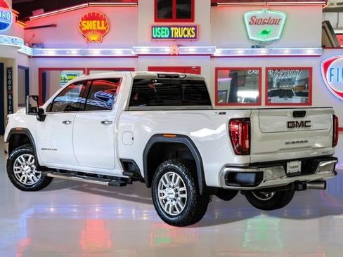 Used 2021 GMC Sierra 2500 SLT w/ SLT Premium Package image 4