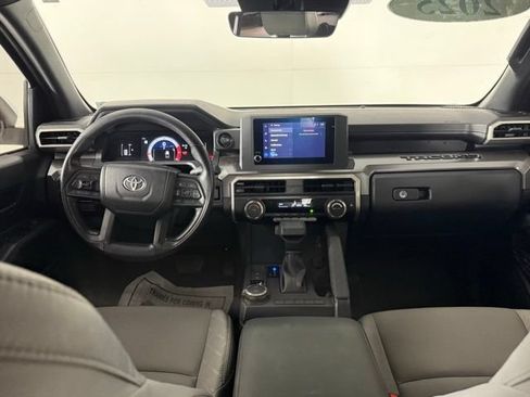 Used 2025 Toyota Tacoma SR5 AWD/4WD image 27