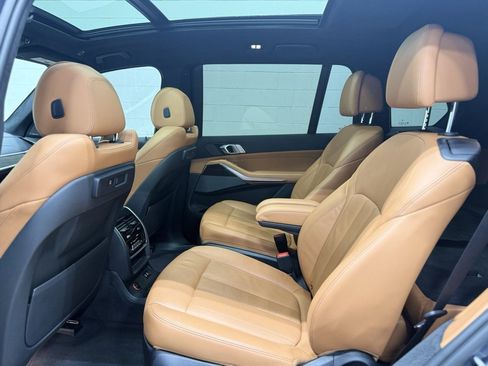 Used 2021 BMW X7 xDrive40i w/ M Sport Package image 26