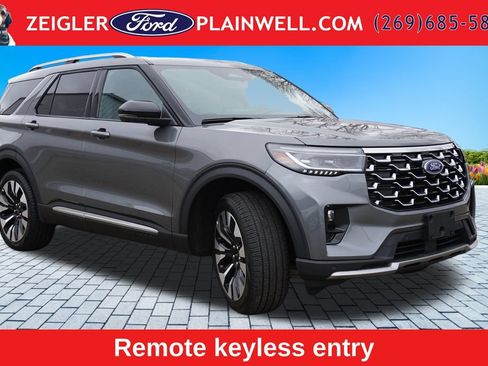 Used 2025 Ford Explorer Platinum w/ LUX Leather Package AWD/4WD image 7