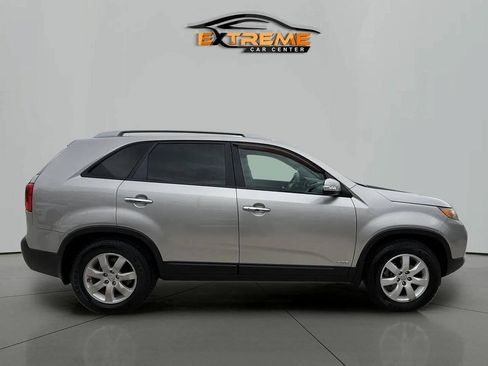 Used 2013 Kia Sorento LX w/ Convenience Pkg AWD/4WD image 7