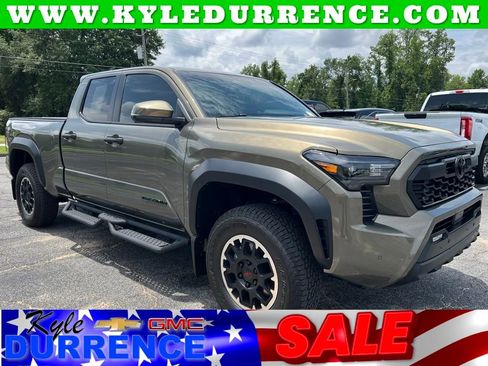 Used 2026 Toyota Tacoma TRD Off-Road w/ TRD Off Road Upgrade Package AWD/4WD image 1