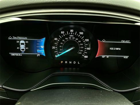 Used 2020 Ford Fusion SEL image 15