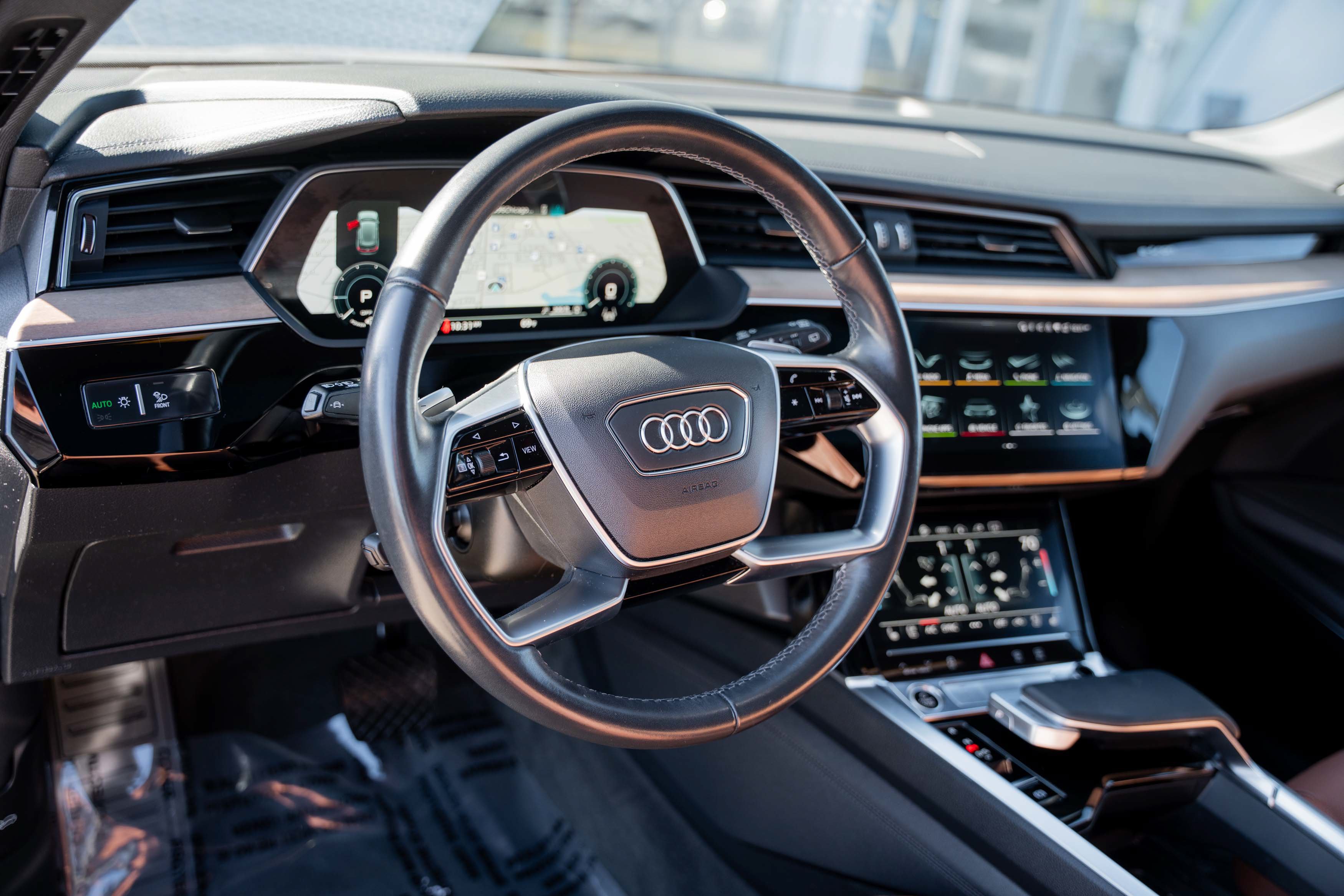 Certified 2024 Audi Q8 e-tron Premium Plus AWD/4WD image 11