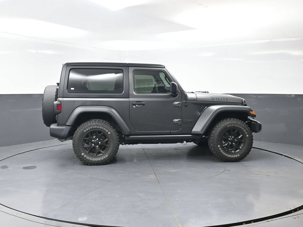Used 2023 Jeep Wrangler Sport AWD/4WD image 4