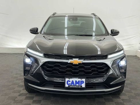 Used 2024 Chevrolet Trax LT image 9