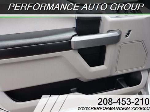 Used 2017 Ford F150 XLT w/ Trailer Tow Package image 15