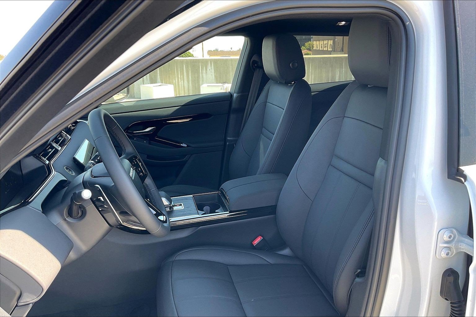 New 2026 Land Rover Range Rover Evoque S AWD/4WD image 15